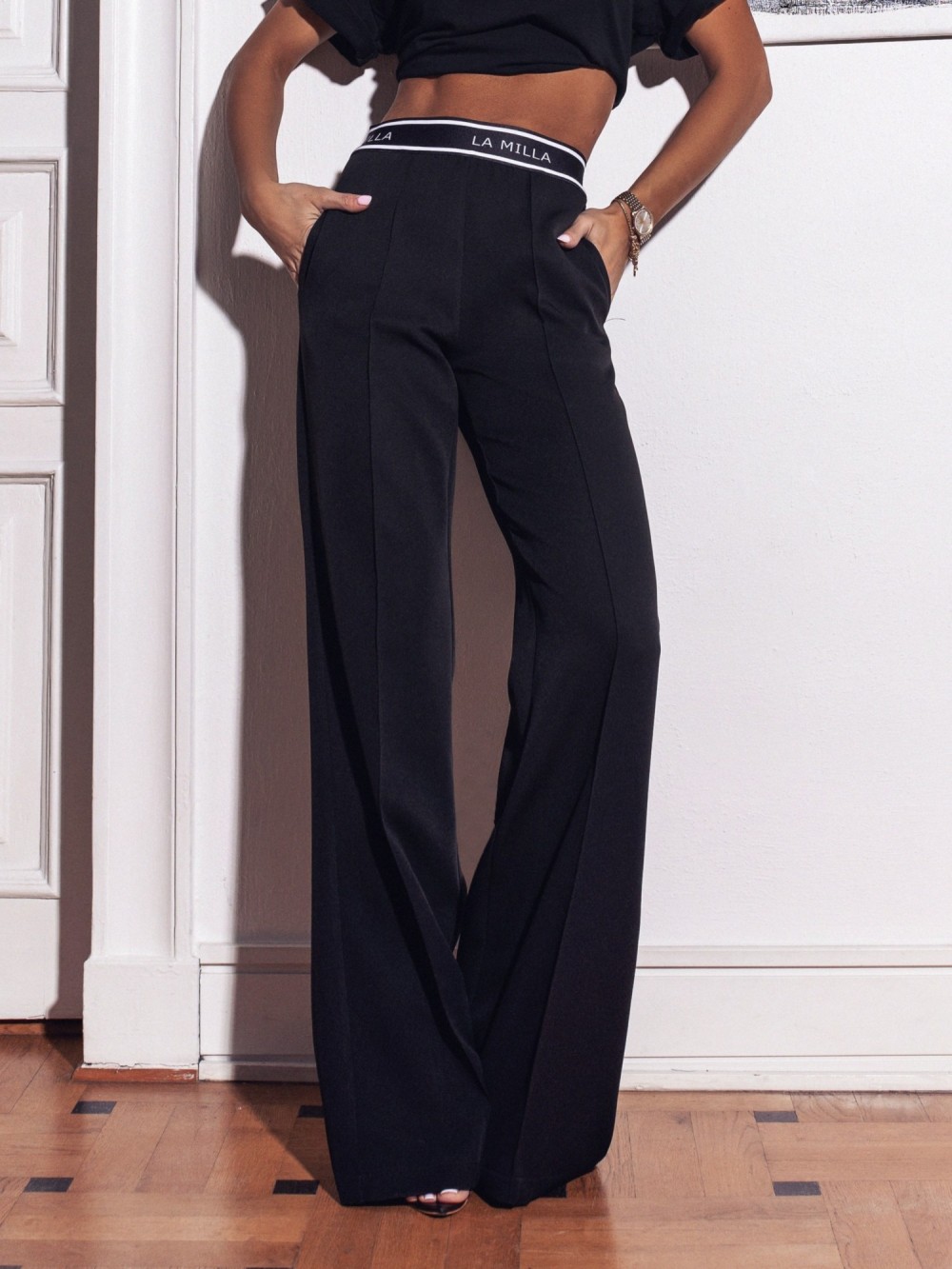 Eleganckie spodnie z logo La Milla Czarne